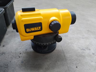 NIVEAU-OPTIQUE-DEWALT-JELA-001