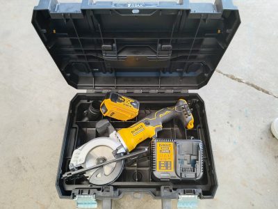 SCIE-CIRCULAIRE-DEWALT-JELA-001