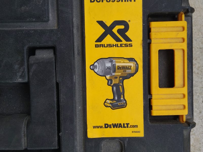 BOULONNEUSE-DEWALT-JELA-001
